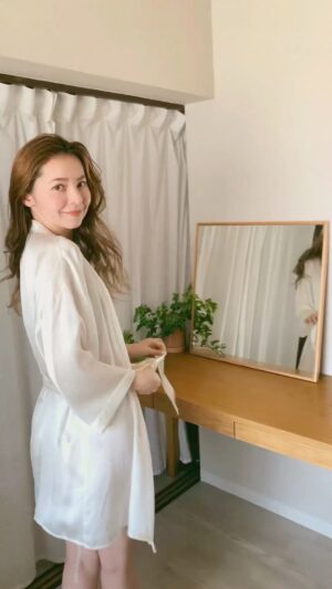 Naomi Lorraine Frank Instagram - .
.
@intimissimiofficial × @jlo 
TVCMでも着用してる
素敵すぎるランジェリー🌹✨
.
.
#Intimissimi #インティミッシミ #intimissimigirls #adv