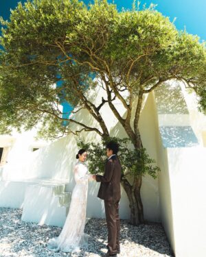 Naomi Lorraine Frank Instagram - .
.
たくさんの笑顔と涙が溢れた
@shidamizuki の最高な結婚式🕊🤍

素敵な美月ちゃんと素敵な旦那様の
お友達達もみんな素敵で、

全空間にハッピーが溢れておりました…🤍

いつも綺麗だけど、
この日は本当に本当に綺麗すぎたよ🥺🤍

美月ちゃん、りゅうちゃんさん、
本当におめでとう🤍

📸　@kaikiyamanaka 
.
.
#happywedding #結婚式#おめでとう#早くみんなでお出かけしたいな#全データの写真から#お気に入りチョイス#涙綺麗すぎ#泣くこと無いよって言われたけど#良くんとばっちり泣きました笑