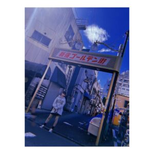 Naomi Payton Instagram - 🧢
・
「Febri」#並行多元ヒロインズ 連載第4回

お洋服… @rna_official_

#RNA #声優 #03 #トレーナー #キャップ #ジャケット