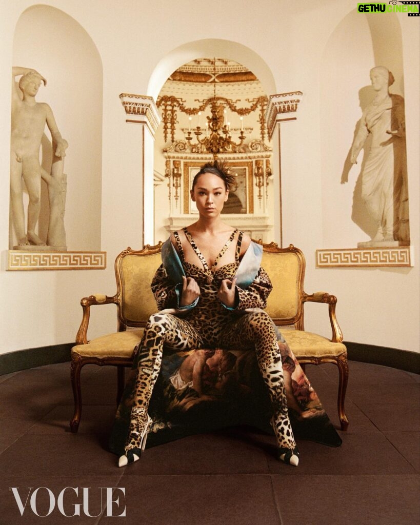 Naomi J. Ogawa Instagram - I’m not done yet… we need more leopard print! 🤎 @britishvogue @roberto_cavalli