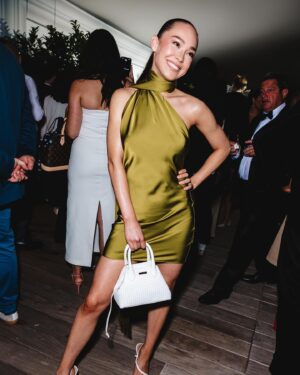 Naomi J. Ogawa Instagram - I call this my little olive 🫒 look! I had the most beautiful time in Cannes. Thank you so much for such a magical trip… 

 @IHGHotels
@CarltonCannes @condenasttraveller @itch_media 

Wearing:
Dress @ratandboa 
Bag @aspinaloflondon
Heels @stevemadden
