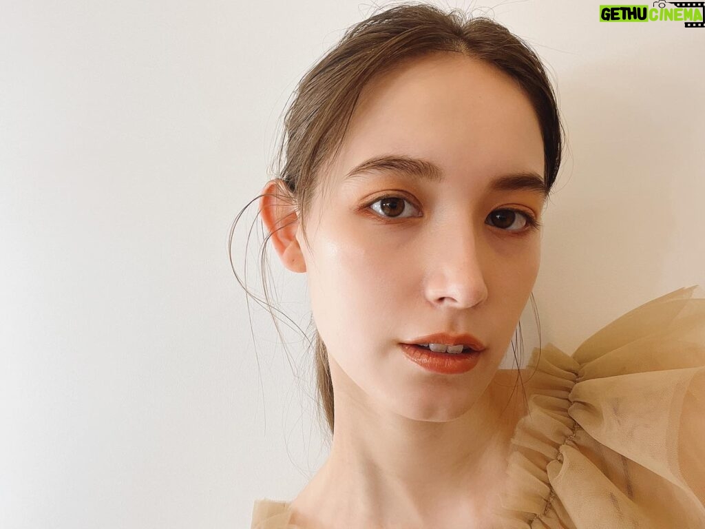 Naomi Trauden Instagram - いつだかの、お写真。眠そうに見えるんだけど、眠かったのかなぁ？