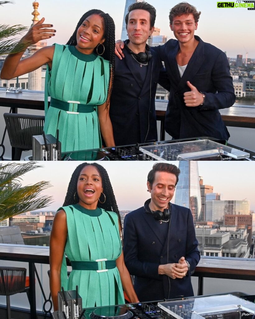 Naomie Harris Instagram - Such a fun evening at the opening of London’s newest, coolest Rooftop bar & restaurant @wagtailldn with the incredible @afuahirsch interviewing me, @nicholasgrimshaw dj’ing; food by head chef #philipKearsey; drinks by mixologist #angelosbafas; and 360 degree views of the city! (Video credit: @yasontheinternet ) wearing @edelinelee & @jimmychoo styled by @_celine_sheridan_ makeup by the one and only, truly amazing @kennethsohmakeup