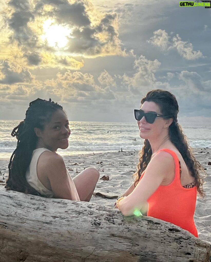 Naomie Harris Instagram - Missing you already @jadeh_a ! Thanks for being my #costarican adventure buddy! Travel safely and see you very soon for more adventures!! ❤️❤️🥰