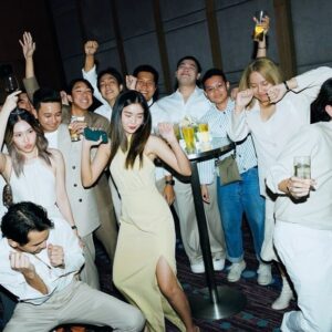 Napassanan Sirindasuphasiri Instagram - ตัดริบบิ้นรับวัคซีนเข็มใหญ่ไปอีก1 คู่

…และผลประกอบการวันงานก็คือ เละเทะ😌
