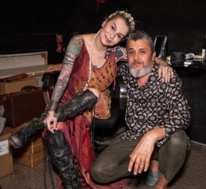 Nargiz Zakirova Instagram - My absolute soulmate @igorlipkin 💜

#my #absolute #soulmate #nargiz #nargizzakirova #friends #unique #creator #art #vision