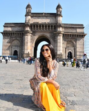 Nashaira Belisa Instagram - Two friends, one iconic landmark, making memories ❤️🇮🇳🇨🇼 

Its safe to say Maminash is having a blast 😎