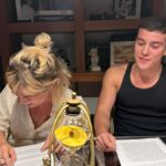 Natália Lage Instagram - começando o nosso “ensaio para um adeus inesperado” que é basicamente, sobre como se a(s)cende uma luz depois da dor… daqui a pouco eu e @caiomanhente contamos mais. brigada @anabeatriznogueira_oficial querida, por mais essa parceria ♥️💫✨ andiamo! 🙌🏽