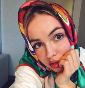 Natali Yura Instagram - ,Babushka, style is working hard today🙌 Thank you @andreybartenev ❤️#babushka