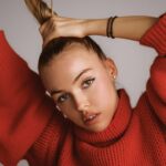 Natali Yura Instagram - Hi! Missed me ?) Making posts on Instagram always takes me outside my comfort zone.⠀ But I’m still here ;)⠀ What are you doing to challenge yourself?⠀