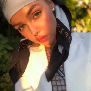 Natali Yura Instagram - 32 hours up✈️And when jetlag hits but you’re still trying to be pretty! Back in LA