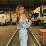 Natalia Instagram - seguimos con la promo de #nadiemas 💘💙 nos vemos este jueves en el cc X MADRID y el 01/06 en guadalajara con el nuevo tour, como estáis???? total look: @studiofcolombia @bbarzuza
