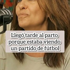 Natalia Ferviú Instagram - Ya está disponible un nuevo capítulo de #Quesiquierooquesitengo en compañía de @melaniolivares quien a pesar —o más bien a propósito—  de haberse criado en una familia pequeña, siempre quiso que la suya fuese una familia numerosa y diversa. Y ella, una madre sola, disfrutona y disponible, precisamente por ser hija de unos padres cuya prioridad fue el trabajo.
Su vida no ha sido fácil, aunque ella misma confiesa que no se deja caer. Y es curioso como constantemente se ve en encrucijadas que, pudiéndoselas atribuir al destino, le recuerdan que ella es la única responsable de su vida. Una vida "a su manera". Aunque como le tira más Ray Heredia que Sinatra —y España que Nueva York—, es cuestión de momentos, de historias, de lamentos. De "Alegría de vivir". No te la pierdas 🙌🏼❤️
*Recuerda que esto es tan sólo un fragmento, pero tienes el episodio completo y gratis en Spotify, Ivoox, Amazon y Apple Music 📲😉