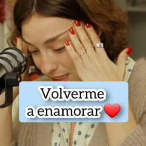 Natalia Ferviú Instagram - Pues resulta que @russianready se ha pasado por casa, para charlar de las cosas del querer, y nos ha regalado un puñado de reflexiones interesantísimas. Como lo importante –y poco práctico– que es enamorarse, ya sea estando o no en una relación.
Lo de no darse por hecho nos lo hemos apuntado con rotu permanente, amiga 💘. #Quesiquierooquesitengo

* Esto es tan sólo un fragmento, pero tenéis el episodio completo y gratis en Spotify, Ivoox, Amazon y Apple Music, colegas 📲