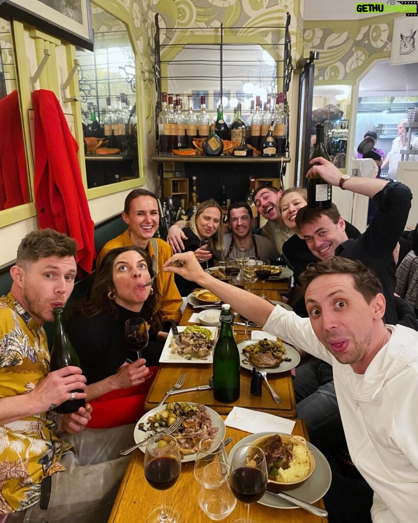 Natalia Tena Instagram - I used to have a sexy joint in Paris that I always went to. Tonight, I cheated on them and now I have a new gastro husband that I will be forever faithful to @auterminusduchatelet.