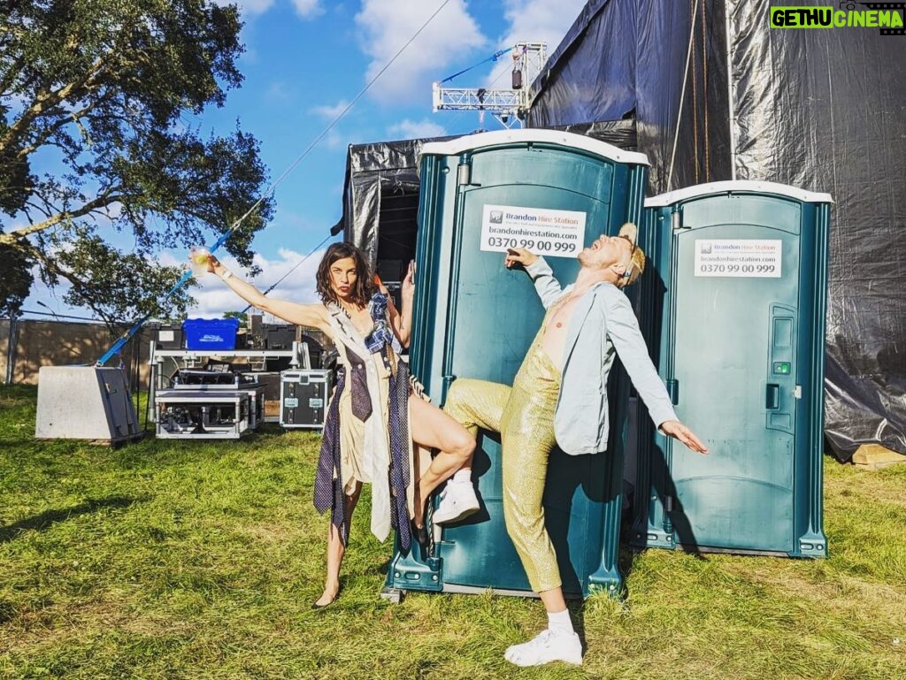 Natalia Tena Instagram - Toilet festival chic. THANK YOU @tunes_in_the_park for having us, for the crowd being such naughty dancers and for the weather behaving itself.