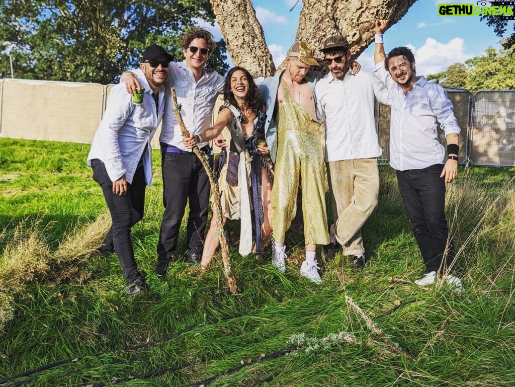 Natalia Tena Instagram - Toilet festival chic. THANK YOU @tunes_in_the_park for having us, for the crowd being such naughty dancers and for the weather behaving itself.