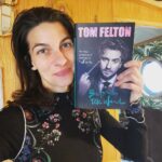 Natalia Tena Instagram - Thank you @t22felton for sending me a copy of your new book and including a picture of us! Proud of you mate, will read over Christmas with mulled wine and minced pies. 🎄🎄#beyondthewand