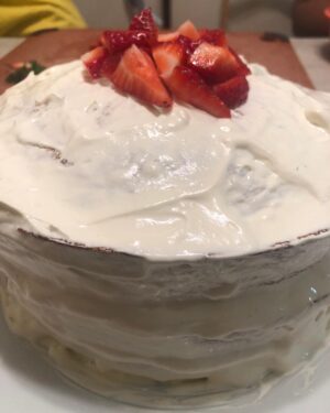 Natalie Desselle-Reid Instagram - Last Summer for my birthday all I wanted was a homemade strawberry short cake with fresh whip cream lightly spreaded and sweet  organic farmer’s market strawberry’s on top with the glaze in between the layers...and I wanted it COLD I know what I want!. That night my baby girl Sasha made me this😍I I am blessed!  Happy Sunday🥰