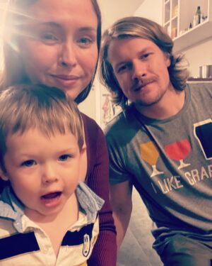 Natalie Krill Instagram - Merry Christmas and happy holidays everyone! From our little family to yours ❤️
