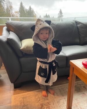 Natalie Krill Instagram - My baby is 2 years old today. He’s a music loving climber. An explorer of nature. A little joker. A lover. The best snuggler. And mama and Isa’s little boy. We love him so much. Watching him grow and change and become his own little person is such an honour. Happy birthday baby. ❤️🤩🤩

His adorable little puppy robe is from the amazing @beeja.may ❤️