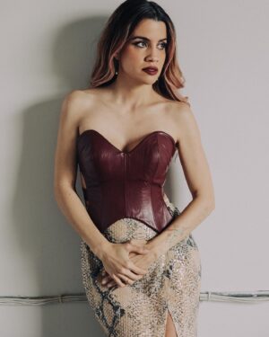 Natalie Morales Instagram - @dylanperlot for @tmrwmag 
Styling by @kimmyerin 
Hmu @catwron