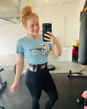 Natalie Renee Long Instagram - My favorite things about bulking: My Storm Trooper belt and the 🍑 pump.
.
I haven’t been on IG, but Get Happy Be Fit has still been going with an episode every Monday on ITunes and Spotify. So if you want to catch up on what’s been going on and hear today’s episode, “8 Simple Resolution Rules”, check out the link in my story or bio.
.
But here’s a little break down of what’s been going on.. 
.
I honestly thought that making the decision not to compete again (at least in 2022) would be a relief and I would feel a sense of freedom and even excitement. But that was not AT ALL the case. This has been the most difficult post competition season I’ve ever experienced. The post show depression and rebound has been really really difficult. I’m only now realizing the amount of physical and mental stress my body was under for pretty much the entirety of 2021. 
.
The last three years of my life have revolved, in some way, around competing. Giving myself bulking and cutting timelines and always aiming for a better physique than the first time I competed. Not because I hated my body or the way I looked, but because I wanted to achieve a goal. Somehow I tricked myself into thinking that because I was trying to compete in a competition rather than feeling unsatisfied with myself as I was or trying to fit a societal mold of what beauty is, that the extreme measures I went through wouldn’t be damaging. But this season my drive to be my best pushed me to really negative places mentally and physically. 
.
I’ve been shifting my focus to finding balance again and pursuing fitness because I love it. I’m still going to work for a physique that I LOVE, because it’s fun to look what I perceive as my best. But I’m doing it slowly and sustainably, starting with a really solid bulking season. 
.
I’ve put on more fat than I originally planned, but right now I’m ok with that. I worked really hard at being able to love my body and appreciate it at every size so I’m embracing the fluff for 16 weeks while I put on more muscle and build a physique that I want rather than what judges want….
.
*Continued in comments*