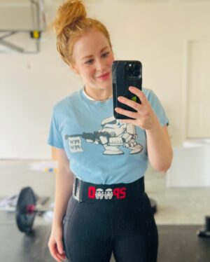Natalie Renee Long Instagram - My favorite things about bulking: My Storm Trooper belt and the 🍑 pump.
.
I haven’t been on IG, but Get Happy Be Fit has still been going with an episode every Monday on ITunes and Spotify. So if you want to catch up on what’s been going on and hear today’s episode, “8 Simple Resolution Rules”, check out the link in my story or bio.
.
But here’s a little break down of what’s been going on.. 
.
I honestly thought that making the decision not to compete again (at least in 2022) would be a relief and I would feel a sense of freedom and even excitement. But that was not AT ALL the case. This has been the most difficult post competition season I’ve ever experienced. The post show depression and rebound has been really really difficult. I’m only now realizing the amount of physical and mental stress my body was under for pretty much the entirety of 2021. 
.
The last three years of my life have revolved, in some way, around competing. Giving myself bulking and cutting timelines and always aiming for a better physique than the first time I competed. Not because I hated my body or the way I looked, but because I wanted to achieve a goal. Somehow I tricked myself into thinking that because I was trying to compete in a competition rather than feeling unsatisfied with myself as I was or trying to fit a societal mold of what beauty is, that the extreme measures I went through wouldn’t be damaging. But this season my drive to be my best pushed me to really negative places mentally and physically. 
.
I’ve been shifting my focus to finding balance again and pursuing fitness because I love it. I’m still going to work for a physique that I LOVE, because it’s fun to look what I perceive as my best. But I’m doing it slowly and sustainably, starting with a really solid bulking season. 
.
I’ve put on more fat than I originally planned, but right now I’m ok with that. I worked really hard at being able to love my body and appreciate it at every size so I’m embracing the fluff for 16 weeks while I put on more muscle and build a physique that I want rather than what judges want….
.
*Continued in comments*