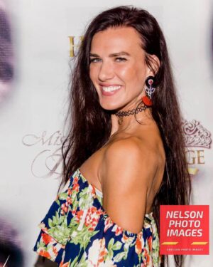 Natalie Burn Instagram - Autumnal equinox 2023 🍂🍁 🌸 🌺 🍃 #redcarpet #natalieburn scroll 👈