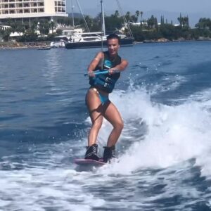 Natalie Burn Instagram - Wakeboarding feeling like a 007 Bond Girl 😝🌊🩵
.
.
.
#travel #natalieburn #wakeboarding #greece #jamesbond #bondgirl #watersports @grecotelcorfuimperial @grecotel #watersports
