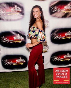 Natalie Burn Instagram - Autumnal equinox 2023 🍂🍁 🌸 🌺 🍃 #redcarpet #natalieburn scroll 👈