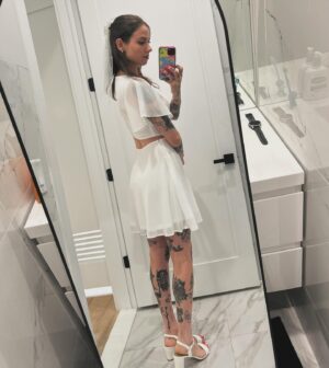 Natalie Cuomo Instagram - More bridal shower pics because it was the happiest I’ve been in a very long time 👰‍♀️✨💕