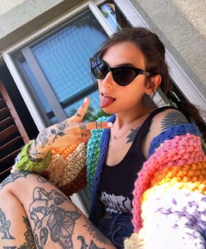 Natalie Cuomo Instagram - Grateful for all of you! Hope you have a wonderful start to the week 🫶🌴☀️
