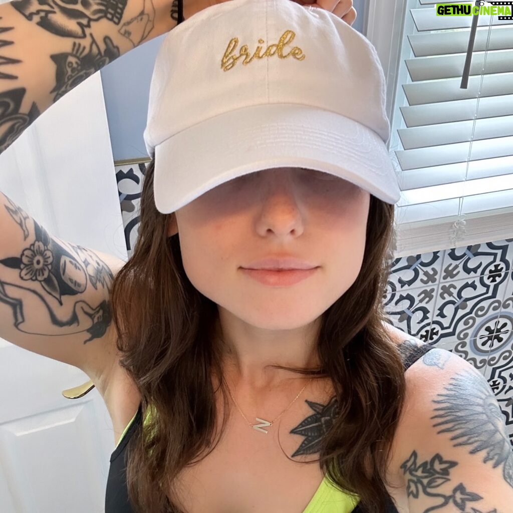 Natalie Cuomo Instagram - Tatted bride 👰‍♀️ ✨