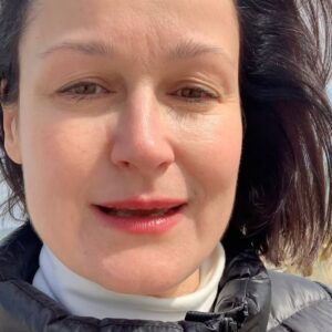 Nataliia Vasko Instagram - Нарешті я можу об’єднати чудові новини! 
Прозвітувати про МОНОКУЛЯР для нашого бійця з позивним «Вітер» і, розіграти СУКНЮ від @olenadats! 👗✨ 
Сподіваюся, що я нікого не пропустила, хто донатив по 500 гр, приймаючи участь у розіграші! 
Листайте фото і відео! 
Переконайтеся у прозорості, мною розіграної лотереї😊)) 
 Участь приймали 👇🏻

Наталія Арутюнян 
Harnyk Hanna 
Олександра Зайцева
Марина Каркач 
Baranjuk Aleksandra
Romanjuk Vera 
Алла Кошелюк 
Branets Natalia 
Вікторія Короленко 
Kuropatkina Tatiana 

Алла Кошелюк, ВІТАЮ ТЕБЕ! ✨👗✨
(Чекаю адресу Нової Пошти😘) 

НИЗЬКИЙ УКЛІН УСІМ, ХТО ДОЛУЧИВСЯ ДО ЗБОРУ! 🇺🇦 

Обіймаю тебе @balan_timkina🫶✨