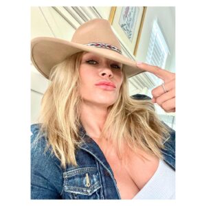 Natasha Henstridge Thumbnail - 6.5K Likes - Top Liked Instagram Posts and Photos