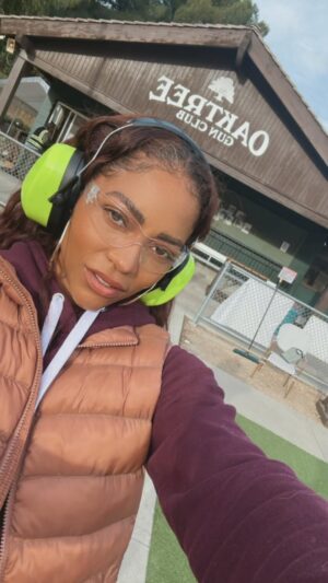 Natasha Marc Instagram - First time #skeetshooting #claypigeonshooting #claypigeon #nailedit  what’s she #training for 👀