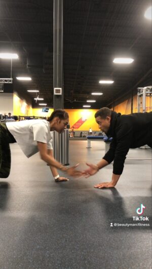 Natasha Marc Instagram - We put in work! @therobertrichard and I while filming getting off at 7am every morning gym by noon …. we took no days off! 
-
-
-
-
-
-
-
-
-
-
#couplegoals #coupleworkout #fittogether #lowerbodyguide #squatworkoutpage #instalikesandfollowers4u #nike #foryou #fitnessmotivation #foryoupage #quads #gains #workoutmotivation #everydayislegday #gymrat #abs #sexyabs #actors