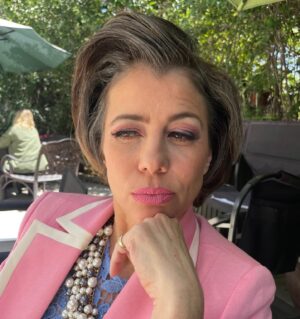Natasha Leggero Instagram - So proud of @chelsanity and her directing debut #FirstTimeFemaleDirector streaming NOW for FREE on @therokuchannel also the funniest cast you will see in a movie in your life and yes I should’ve been one of Capote’s swans.