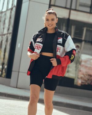 Natasza Urbańska Instagram - 🏎️ by @martamachej