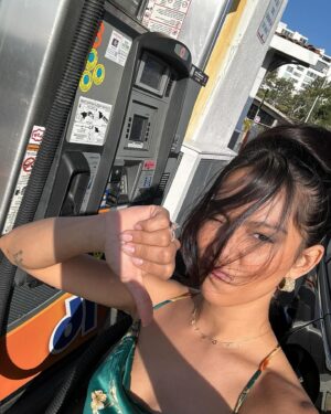 Nathalia Castellon Instagram - my life lately consists of adventures with E, always running on E, (lol), self tapes, work, birthdays, solo lunches and selfies that never see the light of day 🫶🏻