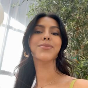 Nathalia Castellon Instagram - my life lately consists of adventures with E, always running on E, (lol), self tapes, work, birthdays, solo lunches and selfies that never see the light of day 🫶🏻