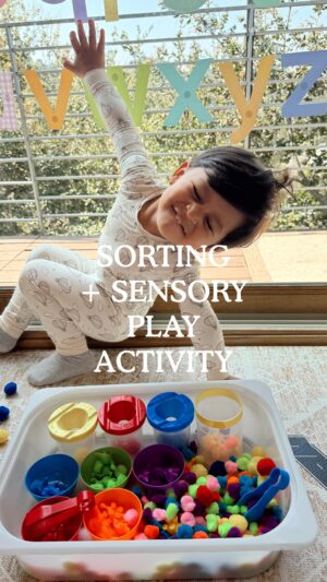 Nathalia Castellon Instagram - Here’s your weekly toddler activity! This sensory/sorting game is so fun. Edri loves it and in addition to developing cognitive skills, sorting activities also help the little ones develop fine motor skills and hand-eye coordination. ✨ 

Would you try this with your toddler? 

#mom #toddleractivities #boymom #toddlers