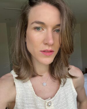 Nathalia Ramos Instagram - Literally chopped off all my hair because I don’t have time for long hair. What does that say about me as a human? Don’t answer that