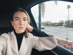 Nathalia Ramos Instagram - Rainy days hit different when you have a kid 🌧️ 
#sendhelp