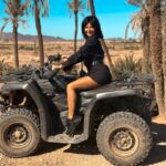 Nathalie Andreani Instagram - A ton avis je suis plus à l aise sur un quad ou au volant de la Porsche de mr @gabano_officiel ? 💥💥 #quad #maroc #marakech #porsche #nathaliegabano