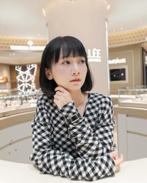 Natsume Mito Thumbnail - 2.5K Likes - Most Liked Instagram Photos