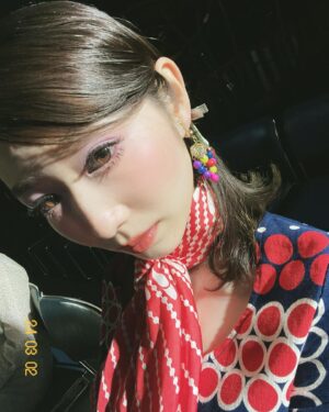 Natsumi Okamoto Instagram - TGC2024ss ありがとう❤️‍🩹
歩いたことのないコンセプトのステージで緊張してたんだけど、
いままでで1番
名前のボードが見えてうれしくてなきそうだた！
さいこうに嬉しかったみんなのおかげで
幸せなステージになりましたありがとう😭✨✨