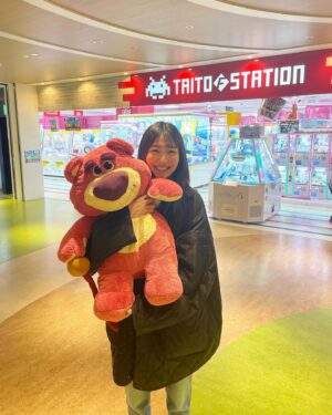 Natsumi Okamoto Instagram - 300えんでとった！！！！
かぞく👪悪さしませんよーに

3枚目の私の歯しまえてないね