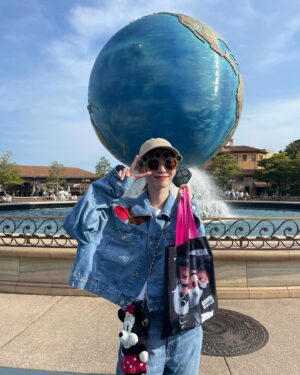 Natsumi Okamoto Instagram - 長期地方ロケ撮影を終えて、
自分へのご褒美に！寝起きで思いつきで！ディズニーシー！！！
さいこう！！！あいしてるよ！！！！